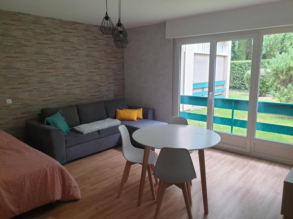 Appartement, Verdun , Proche Centre Ville Exteriör bild