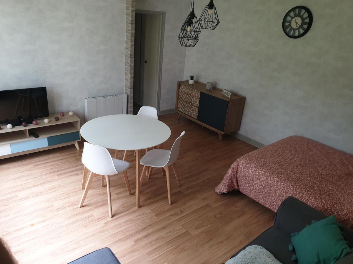 Appartement, Verdun , Proche Centre Ville Exteriör bild